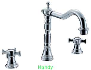 China Brass Two Handle Household Kitchen Sink Water Faucet Europe Archaize 3 Hole Kitchen Tap supplier