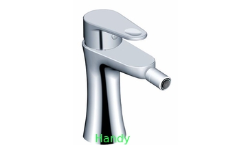 China Single hole Brass Bathroom Sink Faucets Deck Mounted , Solid Brass Body Toilet Bidet supplier